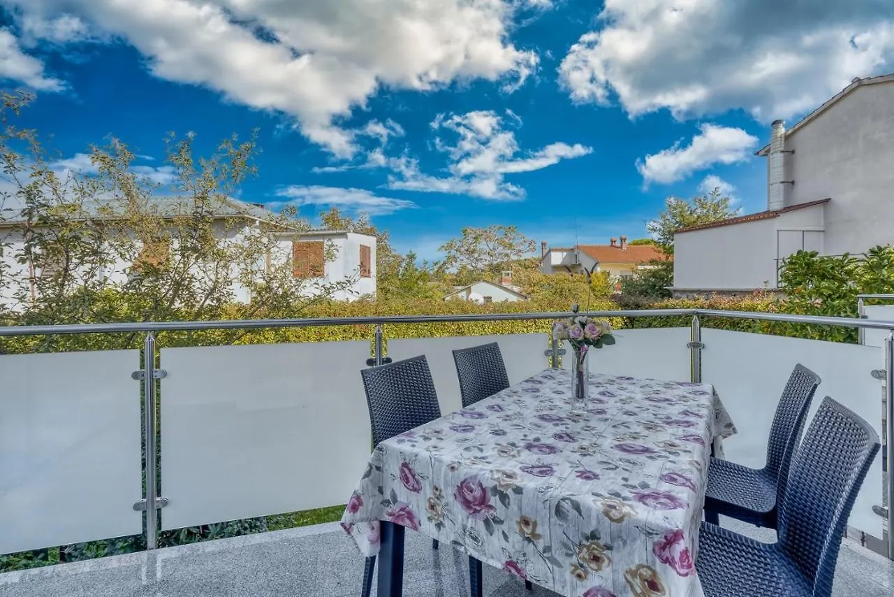 Apartments Azra Pula Guest house